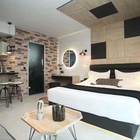 Athinais Luxury Apartments Ханиоти Екстериор снимка