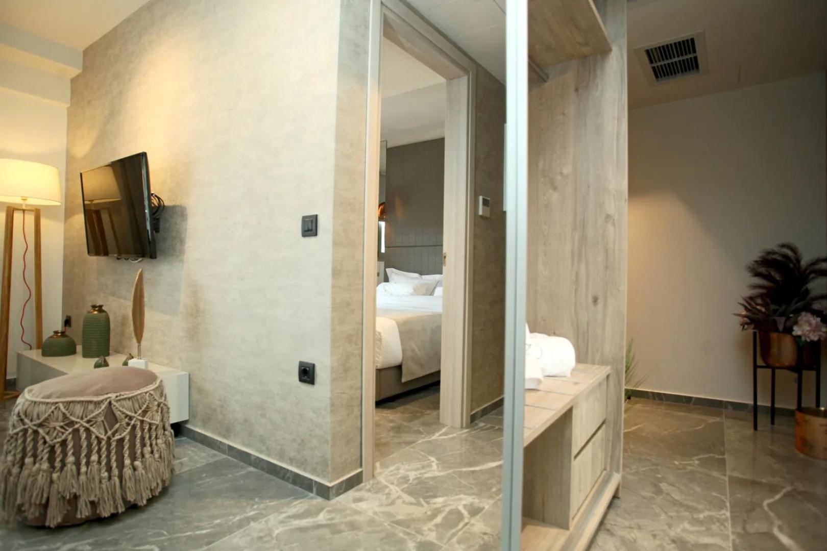 Athinais Luxury Apartments Ханиоти Екстериор снимка